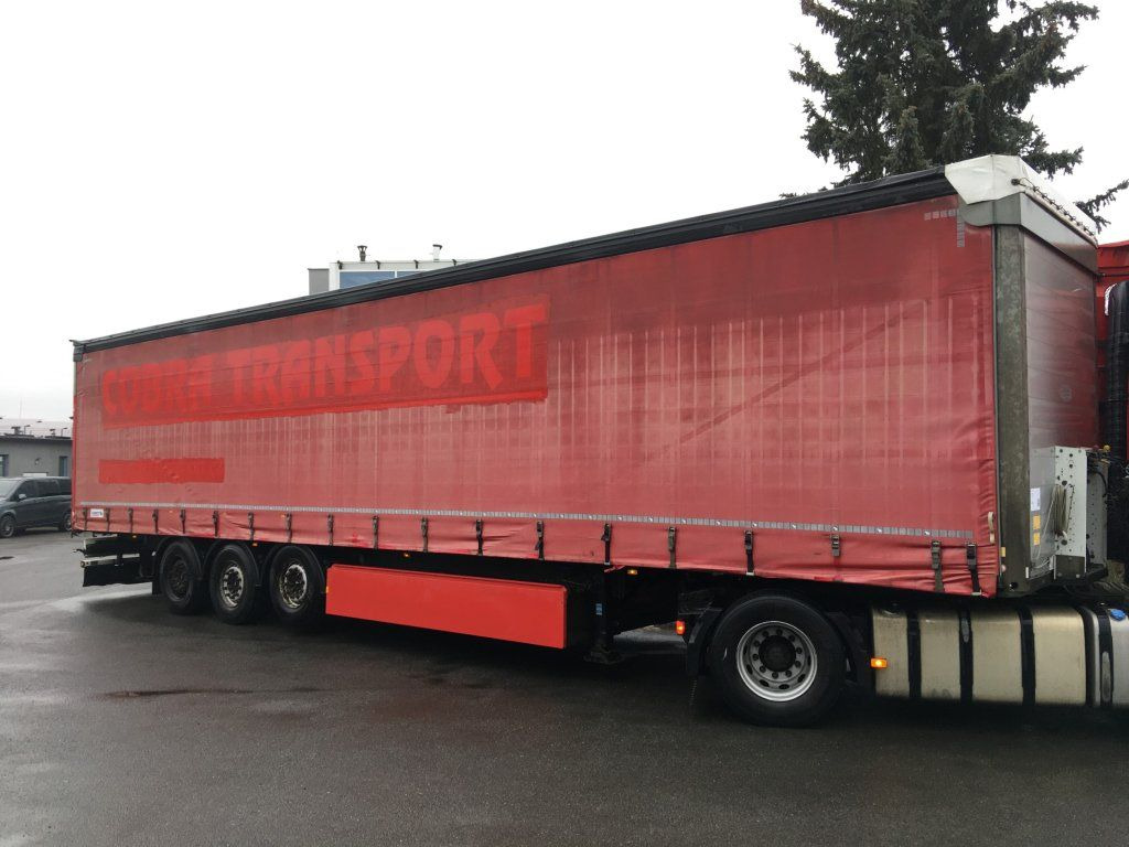 Schmitz Cargobull SCB*S3T standard/lifting roof/Hubdach 2,70-2,85m - نصف مقطورة بستائر جانبية: صورة 2 Schmitz Cargobull SCB*S3T standard/lifting roof/Hubdach 2,70-2,85m - نصف مقطورة بستائر جانبية: صورة 2
