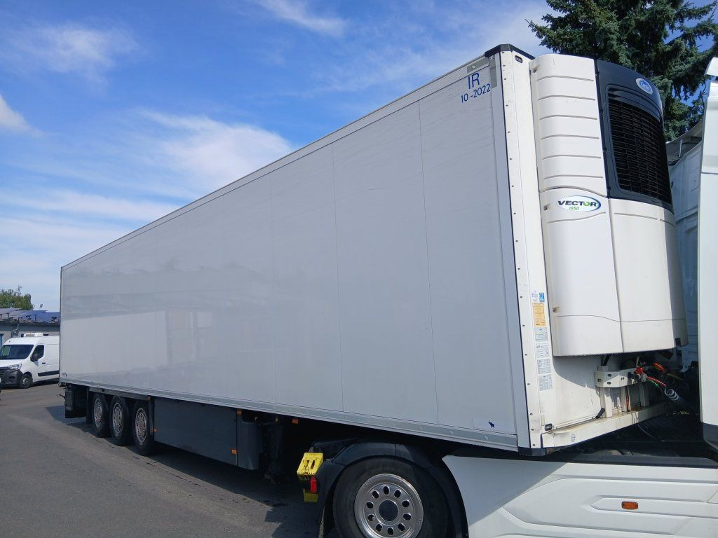 Schmitz Cargobull SKO24 Carrier Vector 1950 - نصف مقطورة بصندوق مغلق: صورة 1 Schmitz Cargobull SKO24 Carrier Vector 1950 - نصف مقطورة بصندوق مغلق: صورة 1