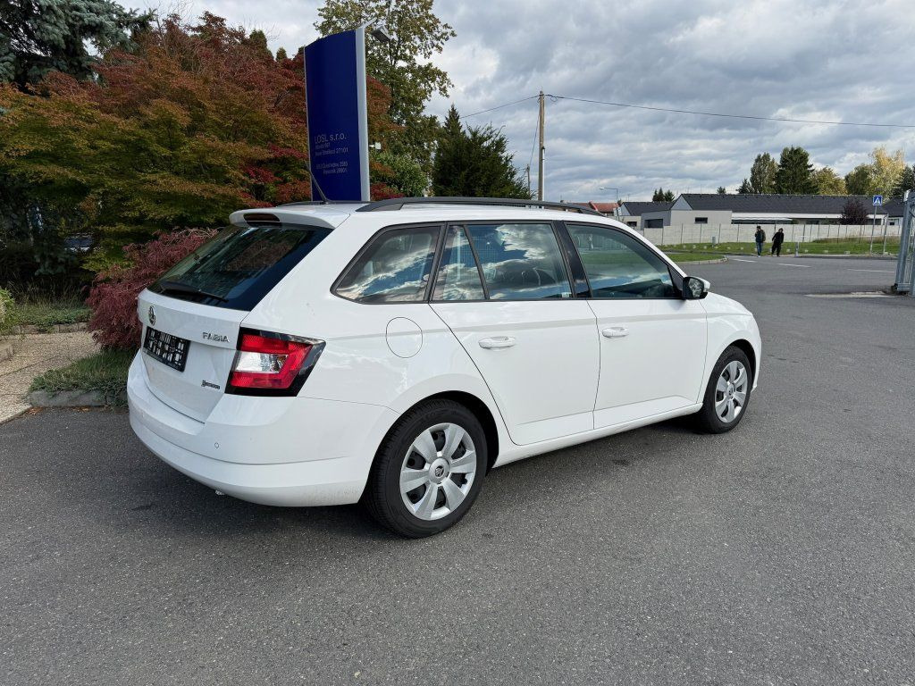 Skoda 1,4TDi kombi - سيارة ستيشن: صورة 4 Skoda 1,4TDi kombi - سيارة ستيشن: صورة 4