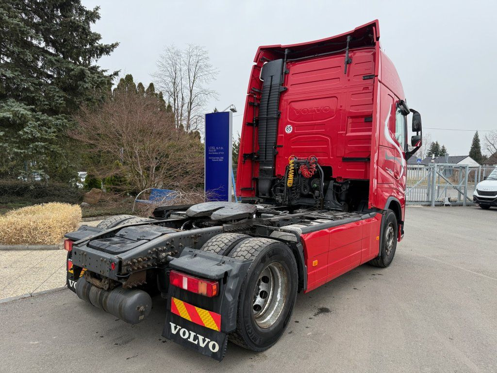 Volvo FH460 EURO 6 - مقطورة السحب: صورة 4 Volvo FH460 EURO 6 - مقطورة السحب: صورة 4