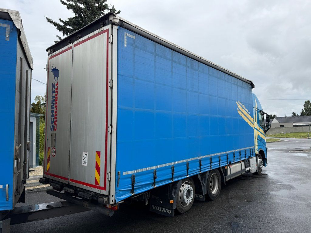 Volvo FH500 6x2 Euro 6 + Schmitz - شاحنة ذات ستائر جانبية: صورة 3 Volvo FH500 6x2 Euro 6 + Schmitz - شاحنة ذات ستائر جانبية: صورة 3