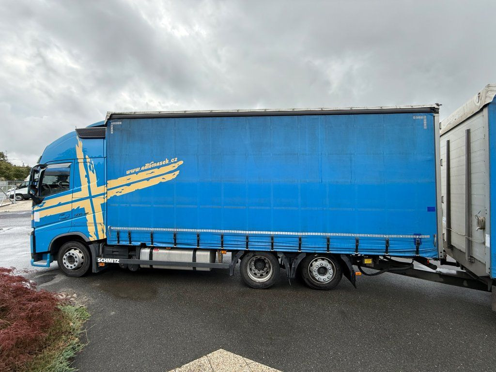 Volvo FH500 6x2 Euro 6 + Schmitz - شاحنة ذات ستائر جانبية: صورة 5 Volvo FH500 6x2 Euro 6 + Schmitz - شاحنة ذات ستائر جانبية: صورة 5