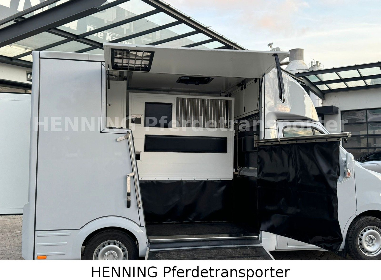 Nissan Interstar - شاحنة ماشية: صورة 5 Nissan Interstar - شاحنة ماشية: صورة 5