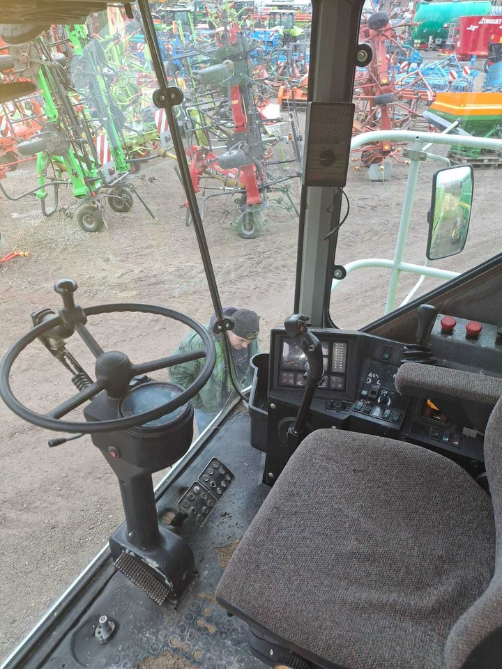Claas dominator 118 sl Maxi - حصادة: صورة 3 Claas dominator 118 sl Maxi - حصادة: صورة 3