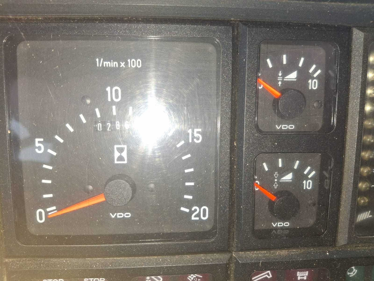 Claas dominator 118 sl Maxi - آلات الحصاد: صورة 4 Claas dominator 118 sl Maxi - آلات الحصاد: صورة 4