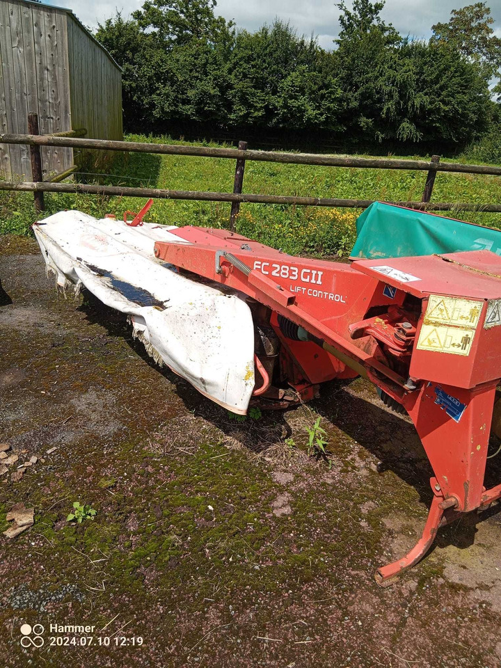 Kosiarka Kuhn fc 283 GII - جزازة العشب: صورة 1 Kosiarka Kuhn fc 283 GII - جزازة العشب: صورة 1