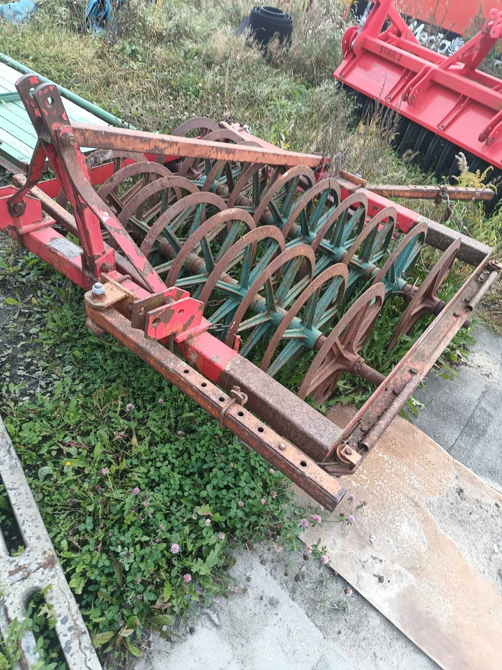 Pług 4 skibowy Frost - محراث: صورة 2 Pług 4 skibowy Frost - محراث: صورة 2