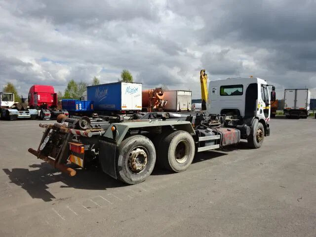 Renault Premium 370 dci - 6x2 - container system - crane/grue - شاحنة - نظام الكابلات: صورة 2 Renault Premium 370 dci - 6x2 - container system - crane/grue - شاحنة - نظام الكابلات: صورة 2