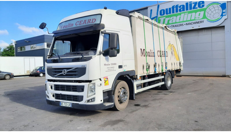 Volvo FM 370 - شاحنة ذات ستائر جانبية: صورة 1 Volvo FM 370 - شاحنة ذات ستائر جانبية: صورة 1