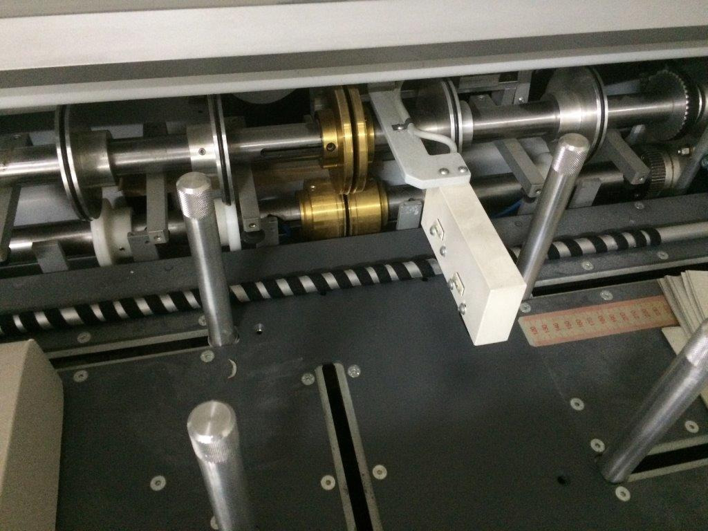 Heidelberg Eurobind EB-500 Single-Column Hotmelt Adhesive Binder - آلة تجليد: صورة 2 Heidelberg Eurobind EB-500 Single-Column Hotmelt Adhesive Binder - آلة تجليد: صورة 2