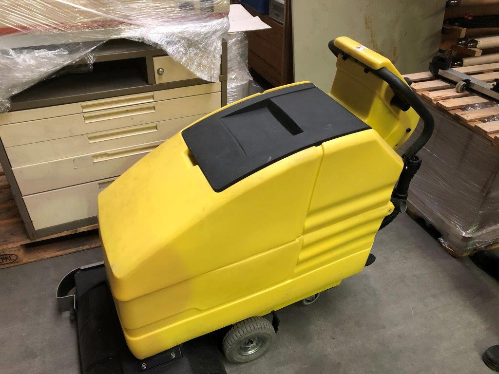 Kärcher 550 XL Bat - ماكينة فرك وتجفيف: صورة 4 Kärcher 550 XL Bat - ماكينة فرك وتجفيف: صورة 4