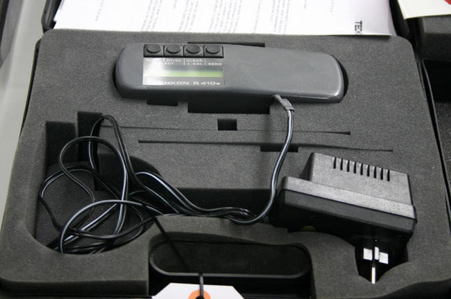 Techkon R 410 e Color incident light densitometer - آلات الطباعة: صورة 1 Techkon R 410 e Color incident light densitometer - آلات الطباعة: صورة 1