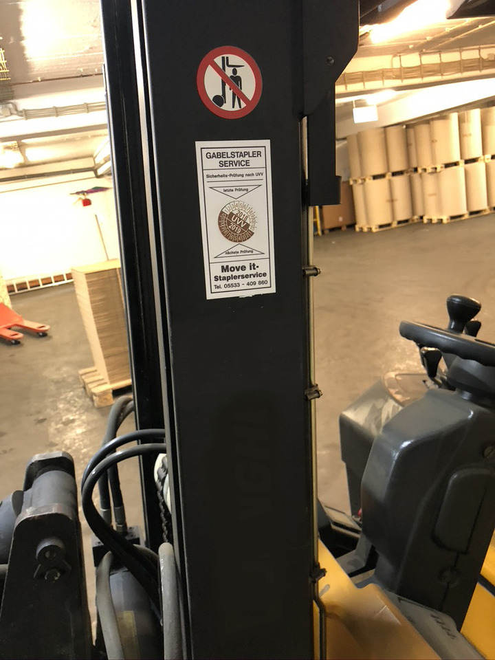رافعة شوكية كهربائية Three-wheel electric front loader Jungheinrich EFG DF 15 with duplex mast and Meyer roller clamp: صورة 9