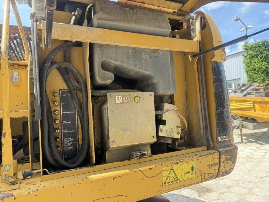 حفار ذو عجلات CAT M315C AC: صورة 13
