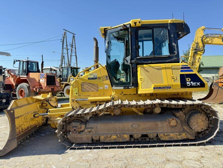 Komatsu D51EX-22 - بلدوزر: صورة 1 Komatsu D51EX-22 - بلدوزر: صورة 1