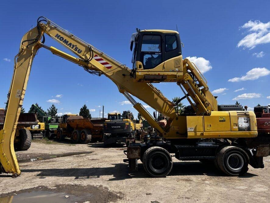 Komatsu PW220MH MH - آلة التعامل مع النفايات: صورة 2 Komatsu PW220MH MH - آلة التعامل مع النفايات: صورة 2