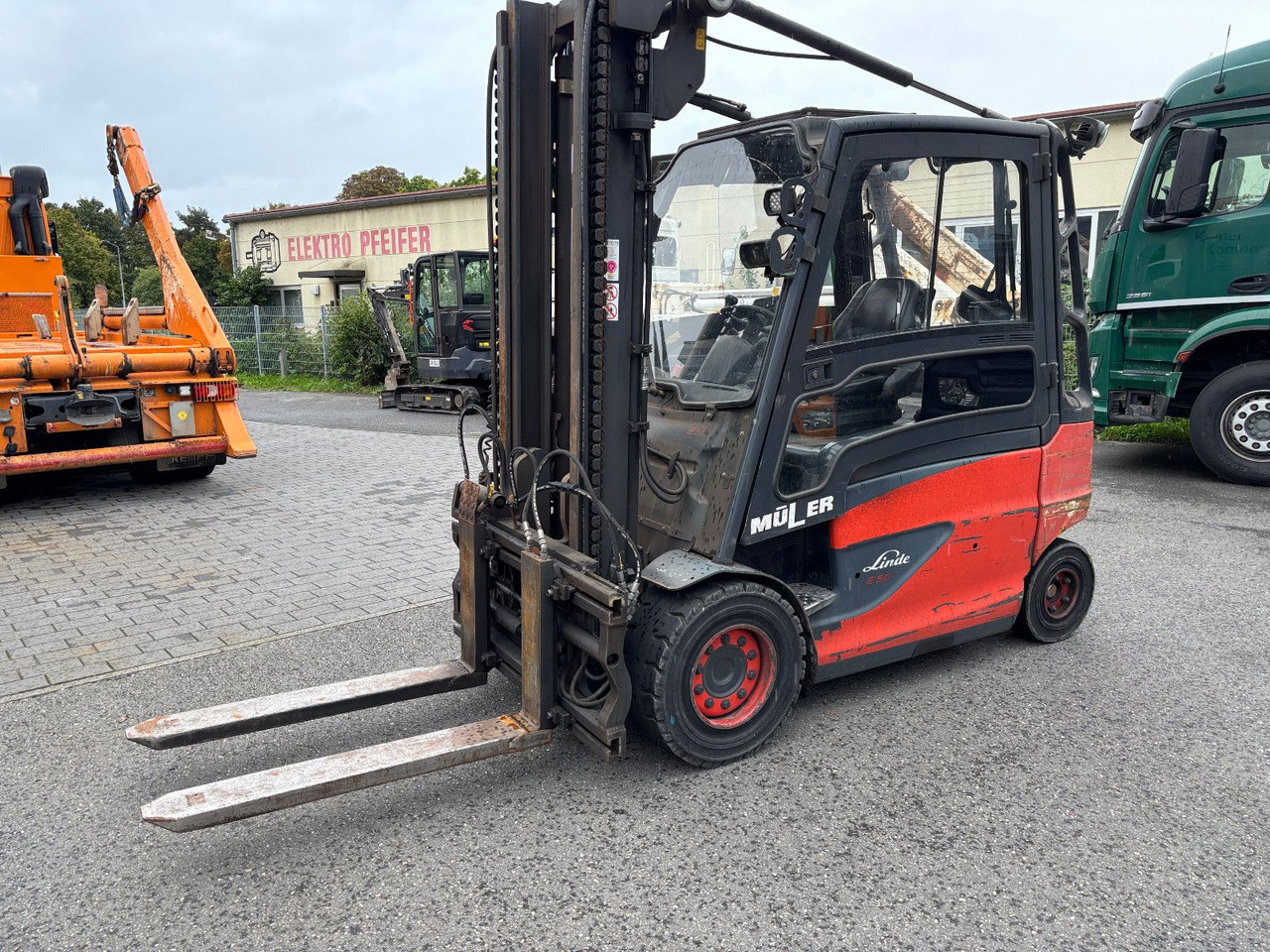 Linde E 50HL-01 Triplex Teleskopgabel - رافعة شوكية كهربائية: صورة 2 Linde E 50HL-01 Triplex Teleskopgabel - رافعة شوكية كهربائية: صورة 2