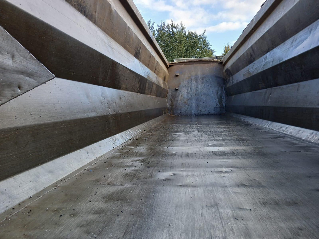 Lück SKF 35 60m³ Liftachse/Plane - نصف مقطورة قلابة: صورة 5 Lück SKF 35 60m³ Liftachse/Plane - نصف مقطورة قلابة: صورة 5