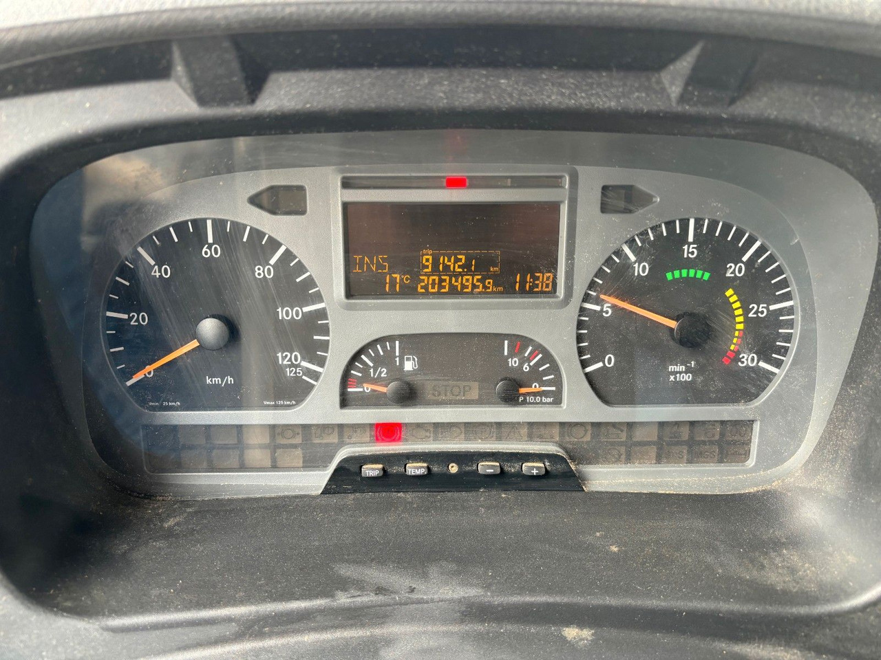 Mercedes-Benz 818 Kurze Radstand Blattfederung - شاحنة بصندوق مغلق: صورة 4 Mercedes-Benz 818 Kurze Radstand Blattfederung - شاحنة بصندوق مغلق: صورة 4