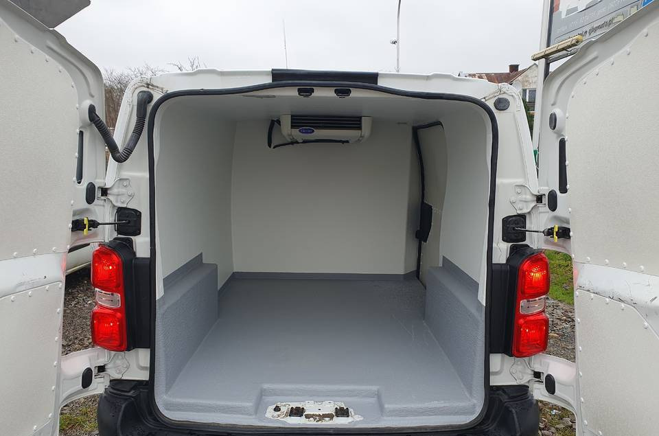 Citroen JUMPY CHLODNIA MROZNIA CARRIER+230V KLIMA EURO6 - شاحنة توصيل مبردة: صورة 2 Citroen JUMPY CHLODNIA MROZNIA CARRIER+230V KLIMA EURO6 - شاحنة توصيل مبردة: صورة 2