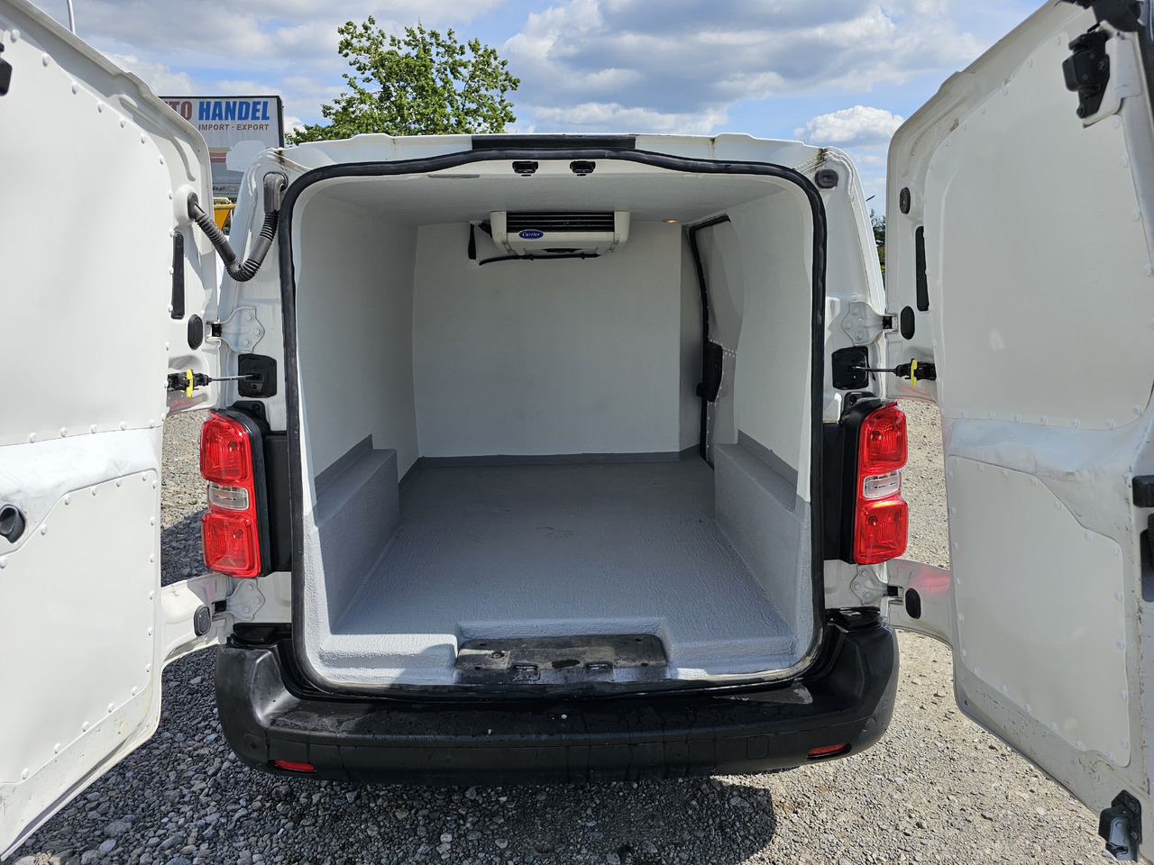 شاحنة توصيل مبردة PEUGEOT Expert  CHLODNIA  CARRIER  KLIMA EURO6 [ Copy ]: صورة 9