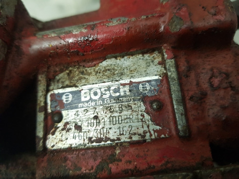 Case International 574 Bosch Fuel Pump 0460304162, 3136323r92, 3144381r91 - مضخة الوقود: صورة 4 Case International 574 Bosch Fuel Pump 0460304162, 3136323r92, 3144381r91 - مضخة الوقود: صورة 4