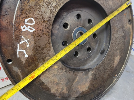 Case Jx80, New Holland Td80 Flywheel 99443278, 84485692, 99443280, 99443281 - الحدافة: صورة 4 Case Jx80, New Holland Td80 Flywheel 99443278, 84485692, 99443280, 99443281 - الحدافة: صورة 4