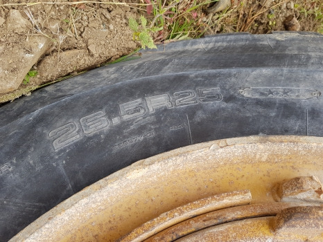 Caterpillar 966 G Ii Complete Wheel Rim Complete Tyre 26.5 R25 127-4782 - عجلات - آلات زراعية: صورة 2 Caterpillar 966 G Ii Complete Wheel Rim Complete Tyre 26.5 R25 127-4782 - عجلات - آلات زراعية: صورة 2