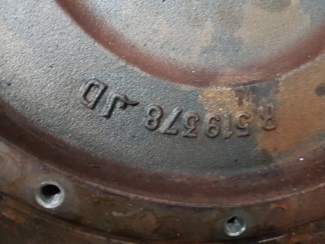 Claas Ares 600 Arion 400, 500, 600 S 640 Flywheel 7700071329, R519378, Re522485 - الحدافة - جرار: صورة 4 Claas Ares 600 Arion 400, 500, 600 S 640 Flywheel 7700071329, R519378, Re522485 - الحدافة - جرار: صورة 4