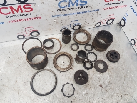 Claas Ares 800 Series 836 Pro Active Front Axle Assorted Parts - لمحور الأمامي - جرار: صورة 2 Claas Ares 800 Series 836 Pro Active Front Axle Assorted Parts - لمحور الأمامي - جرار: صورة 2