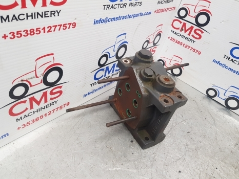 Claas Arion 500, 600 Spool Distribution Valve 4302904, 0011362040, 0011362041 - صمام هيدروليكي - جرار: صورة 2 Claas Arion 500, 600 Spool Distribution Valve 4302904, 0011362040, 0011362041 - صمام هيدروليكي - جرار: صورة 2