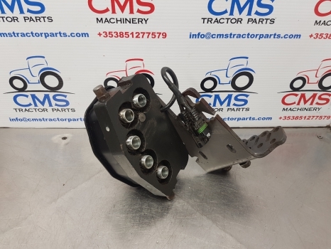 Claas Arion 530, 500, 600 Loader Hydraulic Quick Connect Coupler 0011320650 - أجهزة هيدروليكية: صورة 5 Claas Arion 530, 500, 600 Loader Hydraulic Quick Connect Coupler 0011320650 - أجهزة هيدروليكية: صورة 5