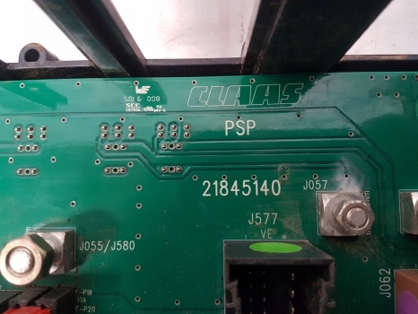Claas Arion 640, 500, 600, Axion 950, 920, 900 Cab Fuse Box Unit 0021845140 - مصهر - جرار: صورة 4 Claas Arion 640, 500, 600, Axion 950, 920, 900 Cab Fuse Box Unit 0021845140 - مصهر - جرار: صورة 4