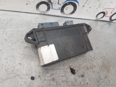 Claas Axion 800, 900, Arion 400, 500, 600 Ser 640 Ecu Ubm Type 1 Ite 0021704770 - وحدة إي سي يو - جرار: صورة 5 Claas Axion 800, 900, Arion 400, 500, 600 Ser 640 Ecu Ubm Type 1 Ite 0021704770 - وحدة إي سي يو - جرار: صورة 5
