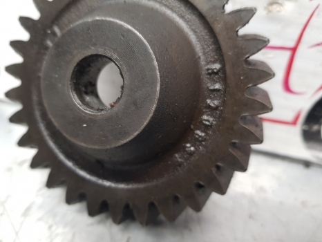 Claas Axion, Arion, Ares Arion 640 Engine Oil Pump Gear Z30 R126638, 6005021594 - مضخة زيت - جرار: صورة 2 Claas Axion, Arion, Ares Arion 640 Engine Oil Pump Gear Z30 R126638, 6005021594 - مضخة زيت - جرار: صورة 2