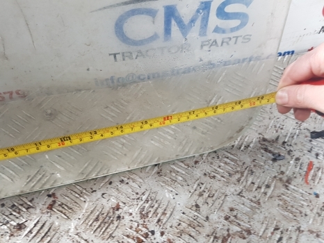 David Brown 990x, Cab Glass, Qcab Wide Door Type 00000 - باب و قطع الغيار - جرار: صورة 3 David Brown 990x, Cab Glass, Qcab Wide Door Type 00000 - باب و قطع الغيار - جرار: صورة 3