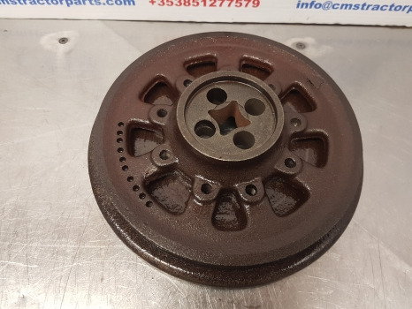 Deutz Agrotron 110, Mk3, 6, Agroplus, Engine Pulley 04209572, 04256084, 04198181 - شداد الحزام - آلات زراعية: صورة 3 Deutz Agrotron 110, Mk3, 6, Agroplus, Engine Pulley 04209572, 04256084, 04198181 - شداد الحزام - آلات زراعية: صورة 3