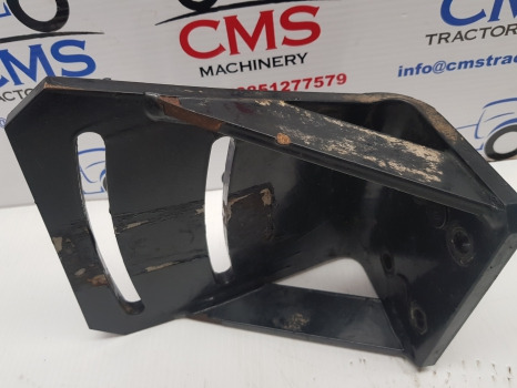 Deutz Agrotron M620 Front Mudguard Bracket 0.016.0439.2 - رفرف: صورة 4 Deutz Agrotron M620 Front Mudguard Bracket 0.016.0439.2 - رفرف: صورة 4
