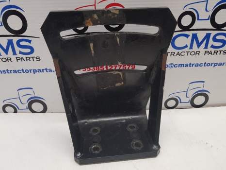 Deutz Agrotron M620 Front Mudguard Bracket 0.016.0439.2 - رفرف: صورة 2 Deutz Agrotron M620 Front Mudguard Bracket 0.016.0439.2 - رفرف: صورة 2