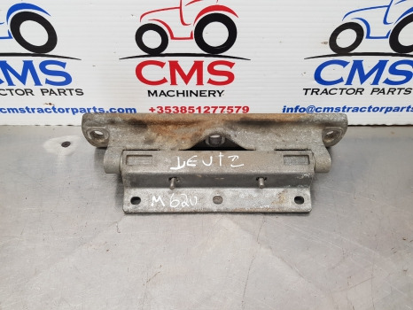 Deutz Agrotron M620, M, 6 Bonnet, Hood Hinge Support Assy 0.013.0881.0/40 - هيكل السيارة الخارجية: صورة 1 Deutz Agrotron M620, M, 6 Bonnet, Hood Hinge Support Assy 0.013.0881.0/40 - هيكل السيارة الخارجية: صورة 1