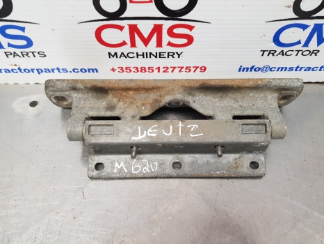 Deutz Agrotron M620, M, 6 Bonnet, Hood Hinge Support Assy 0.013.0881.0/40 - هيكل السيارة الخارجية: صورة 2 Deutz Agrotron M620, M, 6 Bonnet, Hood Hinge Support Assy 0.013.0881.0/40 - هيكل السيارة الخارجية: صورة 2