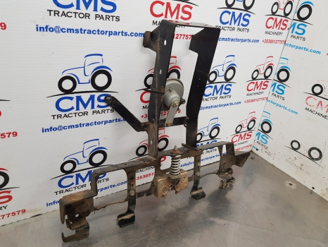Deutz Agrotron M620, M, 6 Bonnet, Hood Hinge Support Lock 0.013.0111.3/40 - هيكل السيارة الخارجية: صورة 5 Deutz Agrotron M620, M, 6 Bonnet, Hood Hinge Support Lock 0.013.0111.3/40 - هيكل السيارة الخارجية: صورة 5