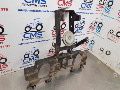 Deutz Agrotron M620, M, 6 Bonnet, Hood Hinge Support Lock 0.013.0111.3/40 - هيكل السيارة الخارجية: صورة 2 Deutz Agrotron M620, M, 6 Bonnet, Hood Hinge Support Lock 0.013.0111.3/40 - هيكل السيارة الخارجية: صورة 2