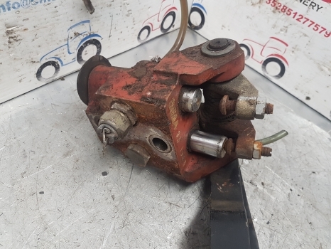 Fiat 115-90, 140-90, 160-90 Brake Pedals Linkage Complete 5110643, 5110653 - أجزاء الفرامل - جرار: صورة 5 Fiat 115-90, 140-90, 160-90 Brake Pedals Linkage Complete 5110643, 5110653 - أجزاء الفرامل - جرار: صورة 5
