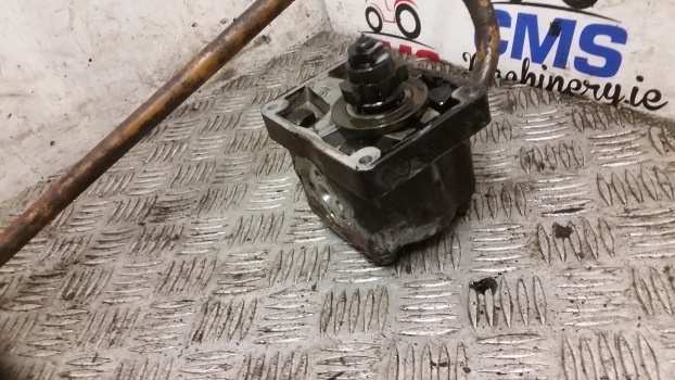 Fiat 780 Power Steering Pump. Please Check By Photos. - مضخة المقود - جرار: صورة 4 Fiat 780 Power Steering Pump. Please Check By Photos. - مضخة المقود - جرار: صورة 4