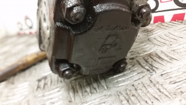 Fiat 780 Power Steering Pump. Please Check By Photos. - مضخة المقود - جرار: صورة 5 Fiat 780 Power Steering Pump. Please Check By Photos. - مضخة المقود - جرار: صورة 5