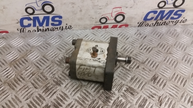 Fiat 980 Hydraulic Power Steering Pump 87569205, 5179722, 5129481, 44900839 - مضخة المقود - جرار: صورة 2 Fiat 980 Hydraulic Power Steering Pump 87569205, 5179722, 5129481, 44900839 - مضخة المقود - جرار: صورة 2
