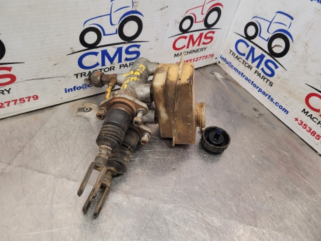 Fiat F Series F120, F130, F140 Brake Master Cylinder 5145630, 5145631, 82003369 - اسطوانة الفرامل - آلات زراعية: صورة 2 Fiat F Series F120, F130, F140 Brake Master Cylinder 5145630, 5145631, 82003369 - اسطوانة الفرامل - آلات زراعية: صورة 2