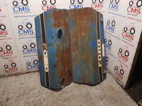 Ford 10 Series 5610, 6610, 7410, 7610, 6810 Sq Cab Bonnet Hood Panel 2 Holes - غطاء السيارة - جرار: صورة 1 Ford 10 Series 5610, 6610, 7410, 7610, 6810 Sq Cab Bonnet Hood Panel 2 Holes - غطاء السيارة - جرار: صورة 1