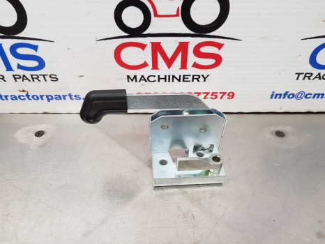 Ford 10 Series, David Brown, Deutz Door Lock Lh 87639168, E3nn94264a27aa - باب و قطع الغيار: صورة 1 Ford 10 Series, David Brown, Deutz Door Lock Lh 87639168, E3nn94264a27aa - باب و قطع الغيار: صورة 1